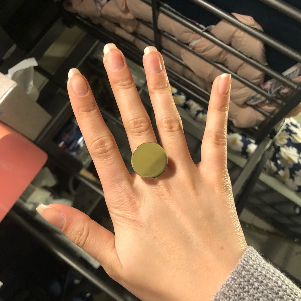 Statement Ring - Picture 3 of 4